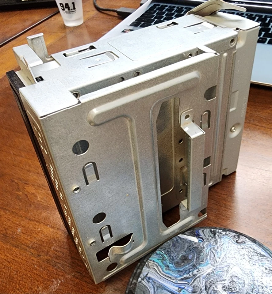 LG GH24NSC0 Internal DVD Drive with M-DISC Support SATA - Image 3 of 4