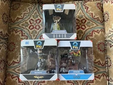 Quantum Mechanix Venom, Alien, Batman Q-Fig Diorama Figure