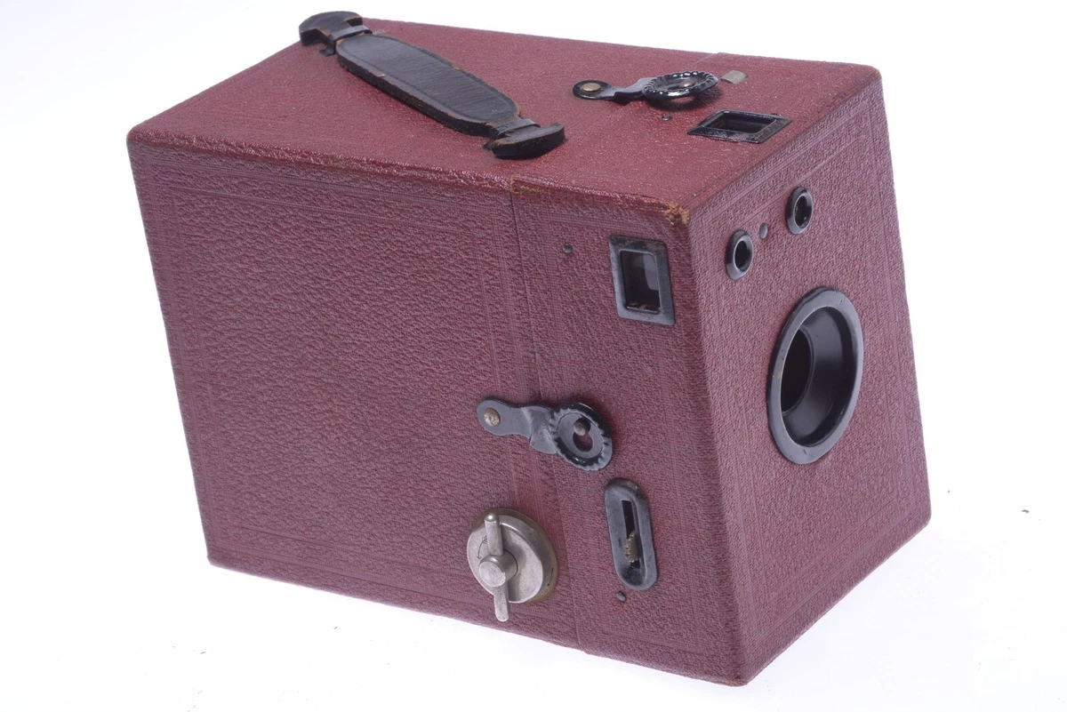Coronet Twelve-20 box camera from the 1950's on a white background Stock Photo