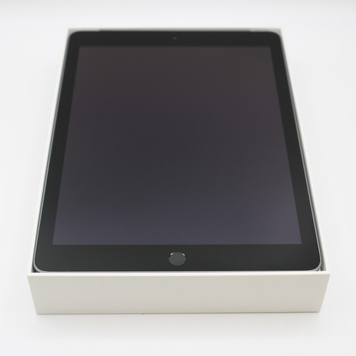 Apple iPad 5th Gen 9.7" Wi-Fi + 4G 32 GB Unlocked Space Gray - New Open Box - Picture 4 of 6