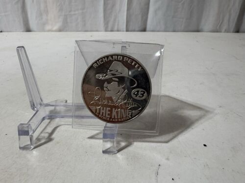 Richard Petty 1984 NASCAR 200th Career Victory The King Proof Coin - Picture 3 of 11