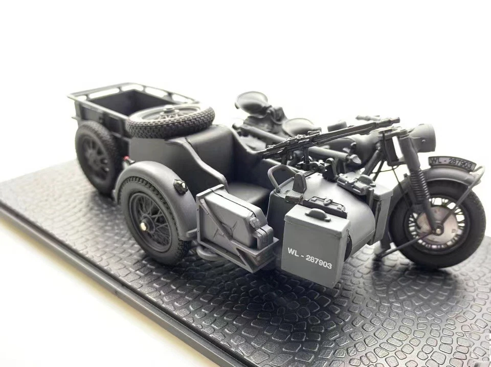 Atlas WWII German Panzer Gray BMW R75 Motorcycle With Trailer 1/24 Model - Image 3 of 4