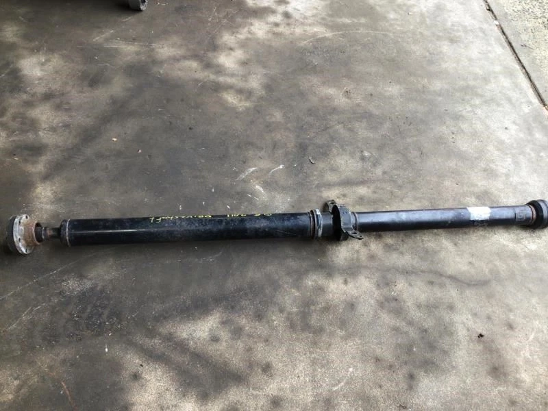 Audi Q5 2.0 TFSI 2011 eje de transmisión trasero fabricante de equipos originales + 164 k millas Foto 4 de 4