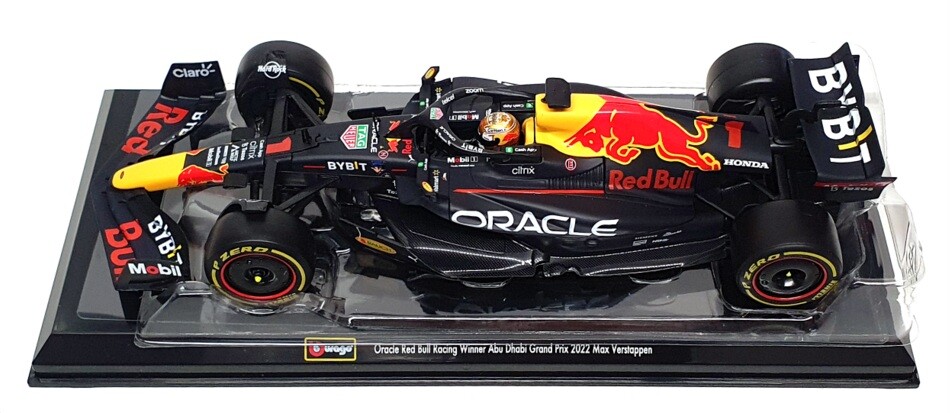 Burago RB8 レッドブル s-l1600.jpg