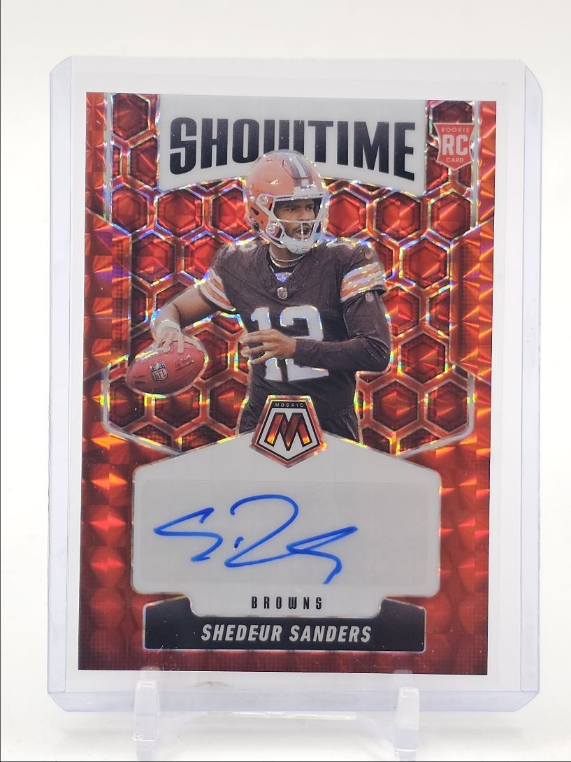 SHEDEUR SANDERS 2025 MOSAIC SHOWTIME ROOKIE RED PRIZM RC AUTO /199 Q0008