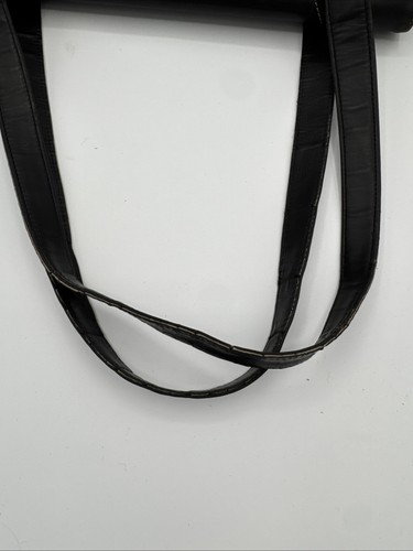 BCBGMAXAZRIA Statement-Schultertasche — einzigartige Nähte & silberne Schnallen - Bild 11 von 11
