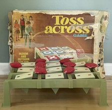 VTG Toss Across Indoor Outdoor Tic Tac Toe Game w/ Original Bean Bags Box