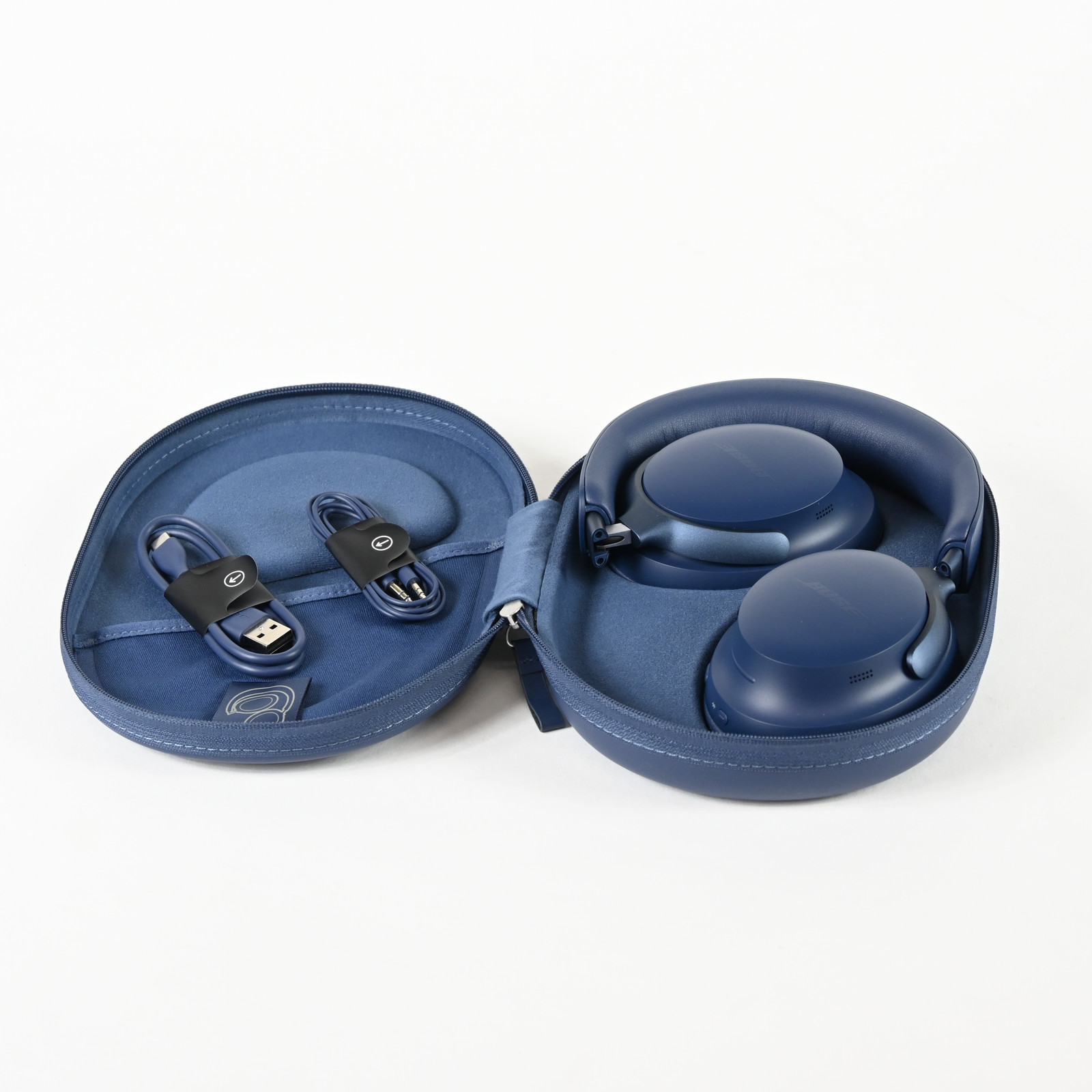 Bose QuietComfort Ultra Wireless Bluetooth Headphones, Over Ear NC - Lunar Blue