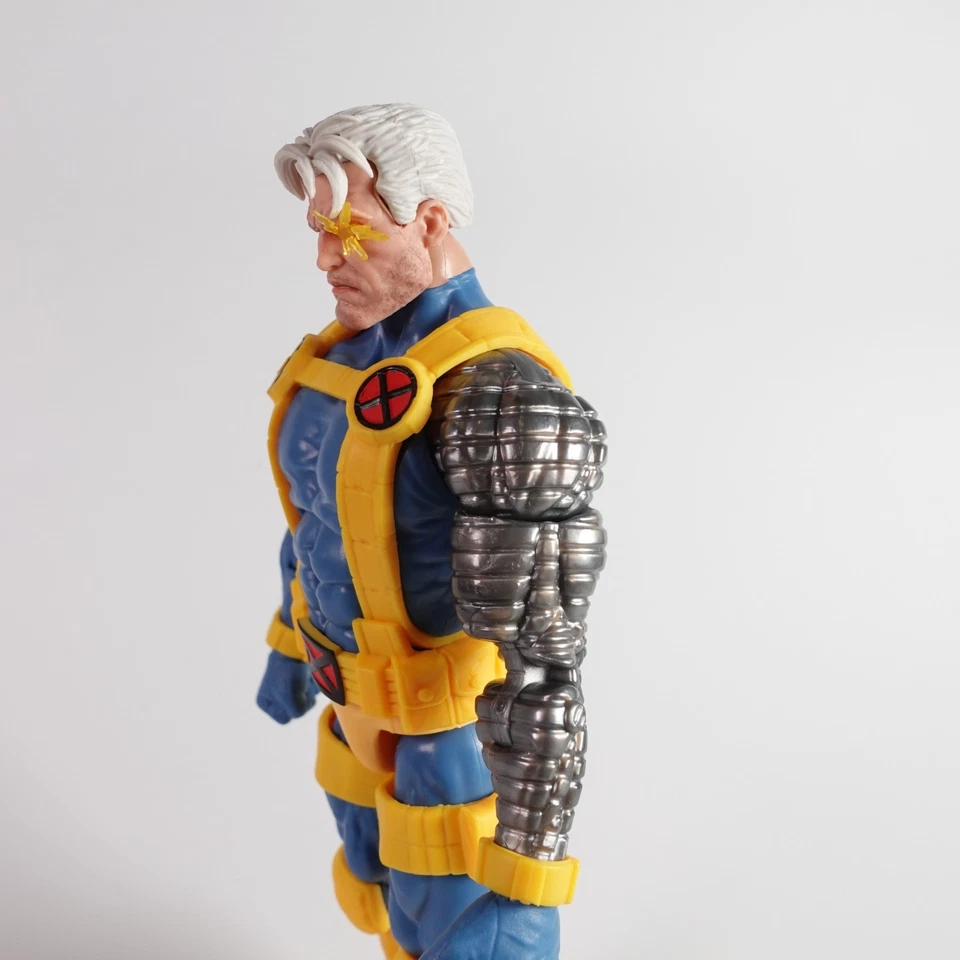 Figura de acción completa de 6" serie Cable Zabu de Marvel Legends excelente Foto 4 de 4
