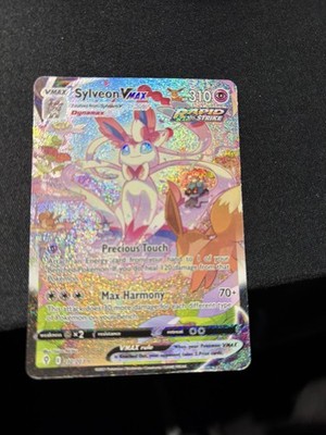 Sylveon VMAX #212 from Evolving Skies ((2021)) – Pokémon card