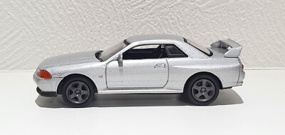 1/64 Targa Taccar The Engine NISSAN SKYLINE GT-R R32 SILVER
