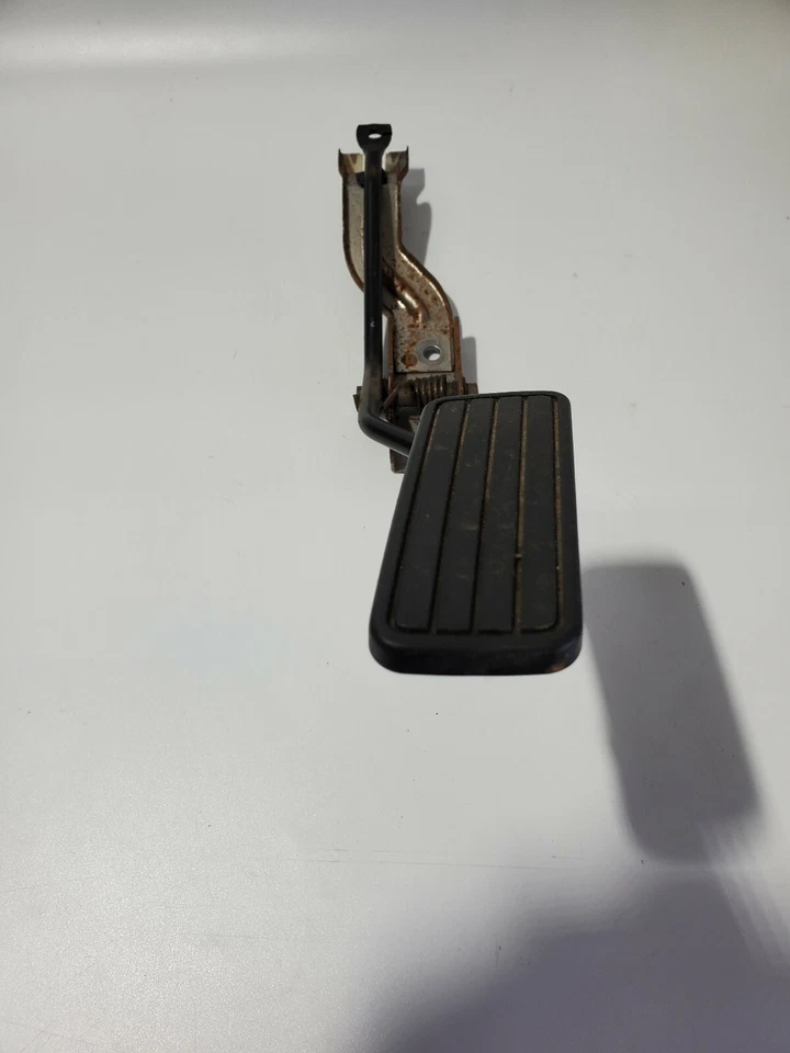Pedal de gasolina Subaru Forester Accelerator Go Loud 1998 1999 2000 2001 2002 Foto 2 de 4