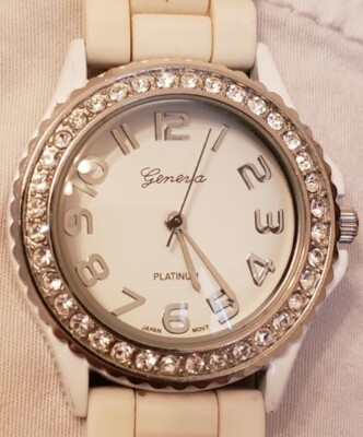 Working Unique and Stunning Geneva Platinum Watch with Brand New Battery! Geneva Platinum Silver Tone Women main image 3