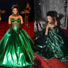 Shiny Green Quinceanera Dresses Ball Gown Sweetheart Illusion With Corset Dress