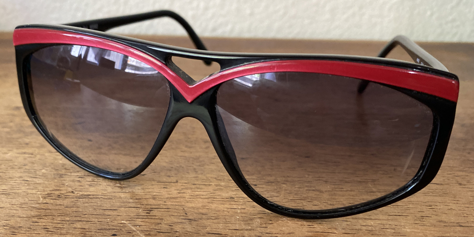Vintage BerDel Red Black Sunglasses Frames Italy! Gem