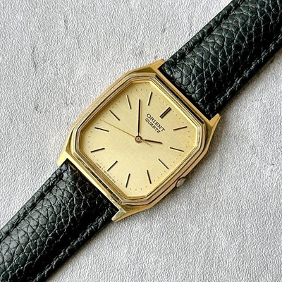 ORIENT Herren Square Dress Watch Gold Farbe 29mm Armbandlose Größe