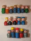 LOT OF 17 VINTAGE FISHER PRICE LITTLE PEOPLE WOODEN WOOD