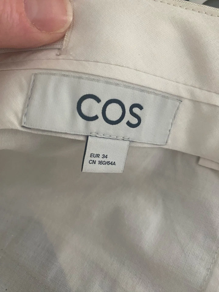 Pantalones cortos Cos estampados de seda talla EU 34 UK 8 Foto 2 de 3