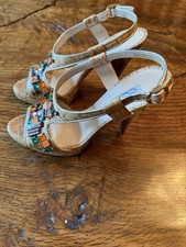 Oscar De La Renta - Cork with Crystal Embellishments Slingback Sandals