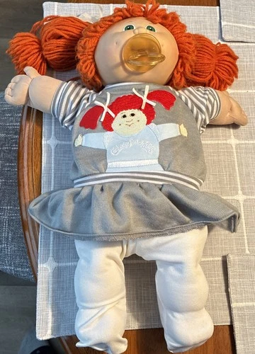 Vtg Cabbage Patch Doll Red Hair green eyes Dimples Pacifier Portrait Dress Rare