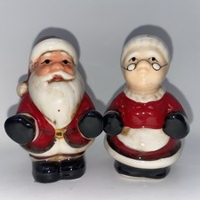 Santa and Mrs Claus Salt and Pepper Shakers Transpac Holiday Christmas Set