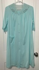 Vtg SHADOWLINE Gown Robe Small Seafoam Green Embroider Pink Flower Lace Trim