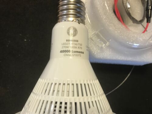 GE 93095553 Lampada HID LED270BT56/750 EX39 Base 270W 5000K R70 277-480V 60Hz 40000 - Foto 6 di 7