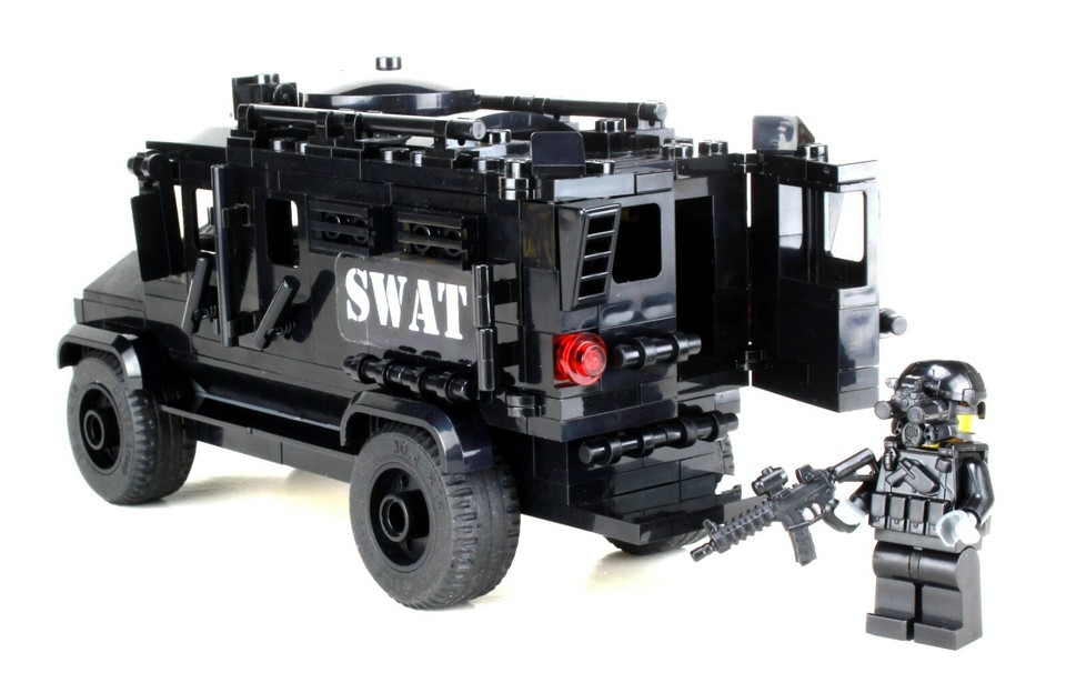 SWAT Truck police armored vehicle made w/ real LEGO® bricks and ...