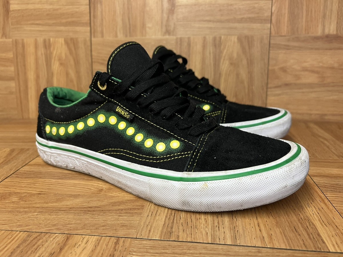 RARE🔥 VANS x Shake Junt Old Skool PRO Sz 9.5 Black White Posion