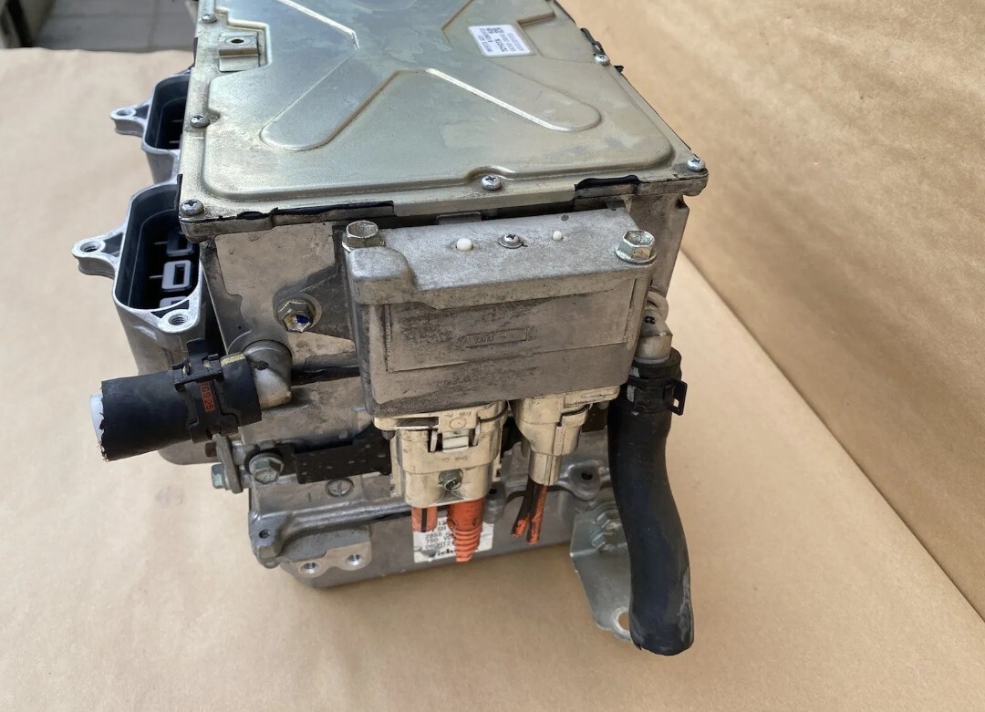 パーツ Invertor for Lexus (GVF50) LEXUS GS450H OEM FRONT HYBRID DC INVERTER WITH CONVERTER 2007-2011
