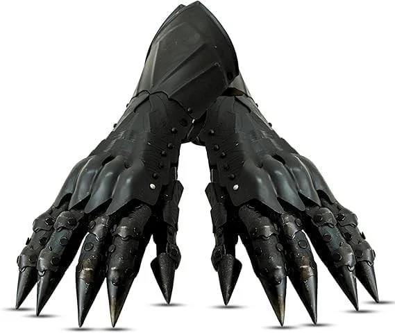 LEATHER STUDDED GAUNTLETS. HEAVY METAL (MDLG033)..... JUDAS PRIEST'S