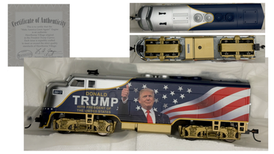 TRUMP EXPRESS train set- 11 pc HAWTHORNE VILLAGE BRADFORD EXCHANGE