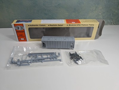 Con-Cor HO 40' Airslide Covered Hopper Modern Version Undecorated Gray KIT