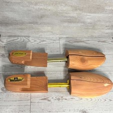 Cedar Elements Lord  Taylor Cedar Shoe Trees Pair Adjustable Men  s Shoe Shapers