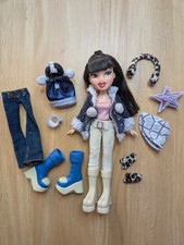 Bratz Jade Winter Time Wonderland Doll with Clothes and Accessories