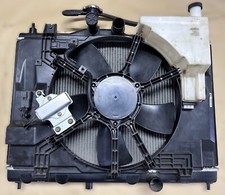 NISSAN BLUEBIRD SYLPHY 2.0 PETROL 5 DOOR GENUINE RADIATOR AND COOLING FAN