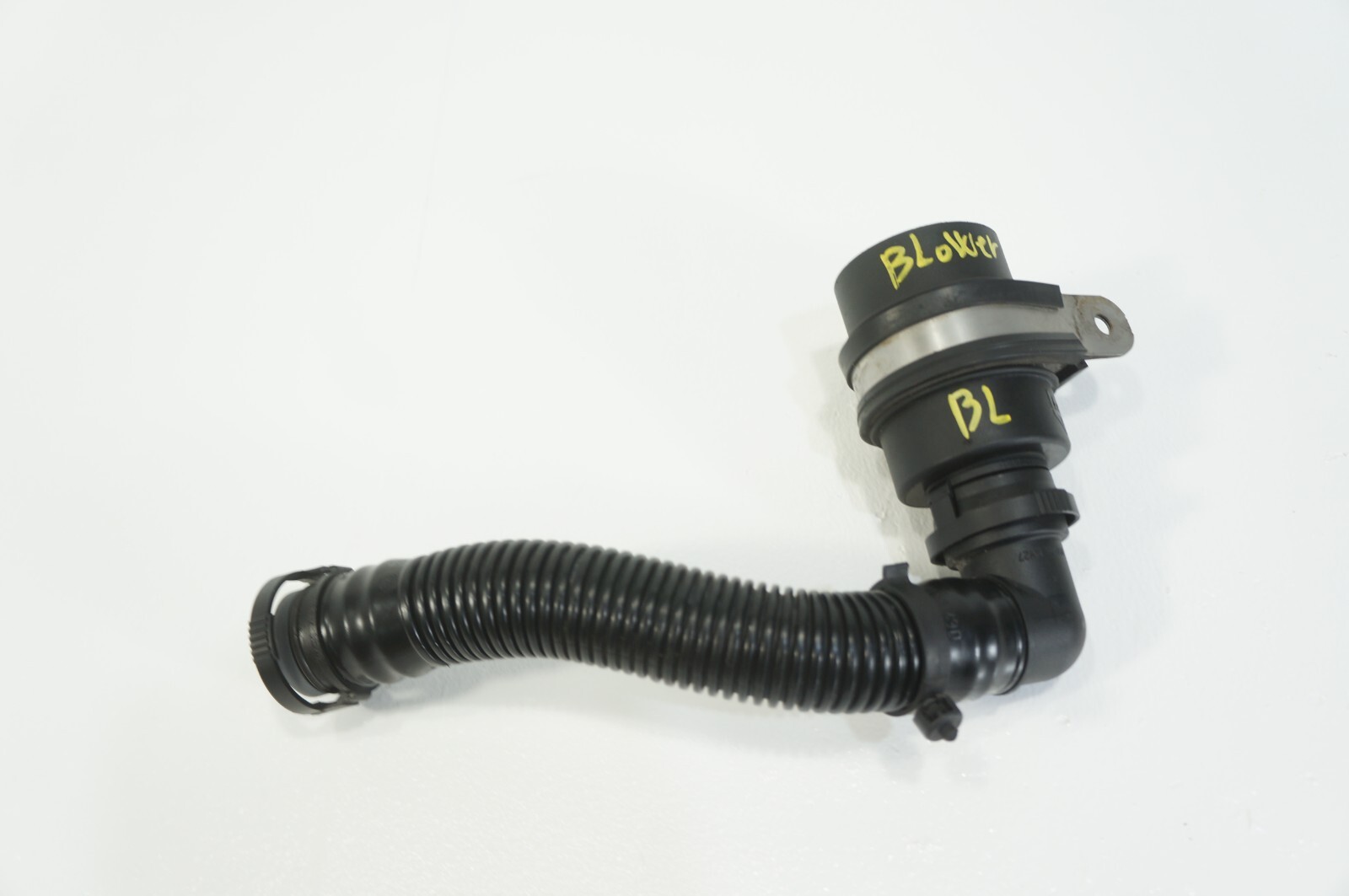 Oem 03-2012 Bentley Flying Spur GT Engine Motor Air Pump Hose Pipe Left Side