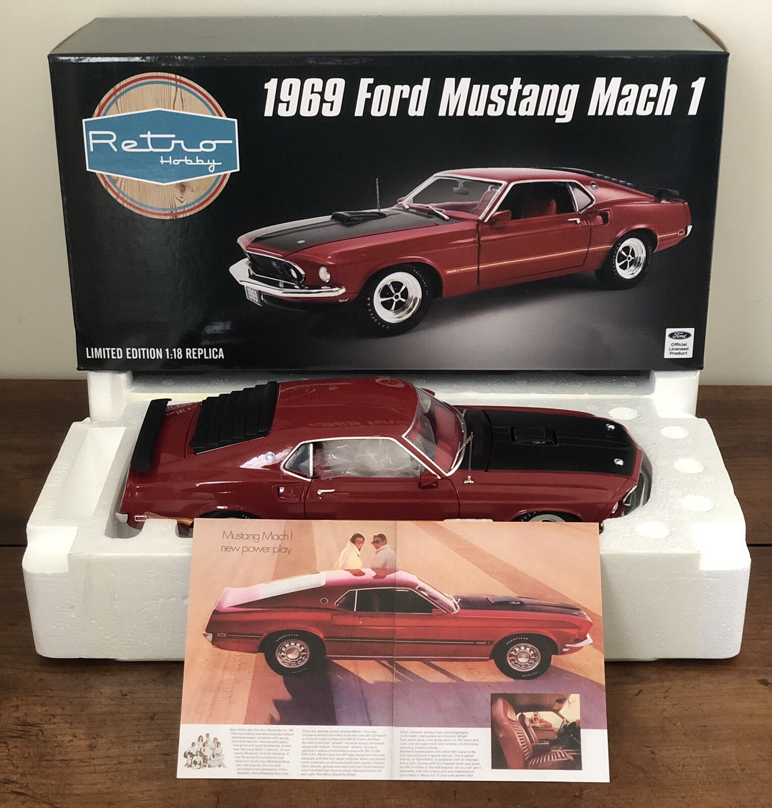 Ford Mustang Mach 1 1969 ACME 1:18 miniature de decoration de bureau