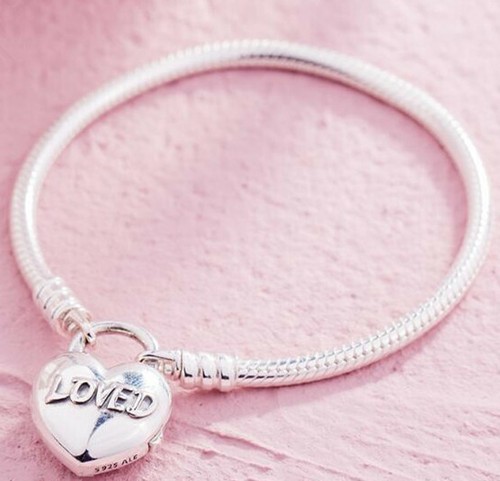 Authentic PANDORA Moments Loved Heart 