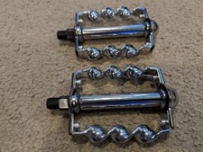 CHROME FLAT TWISTED PEDALS 1/2",CRUISER LOWRIDER CHOPPER BICYCLES