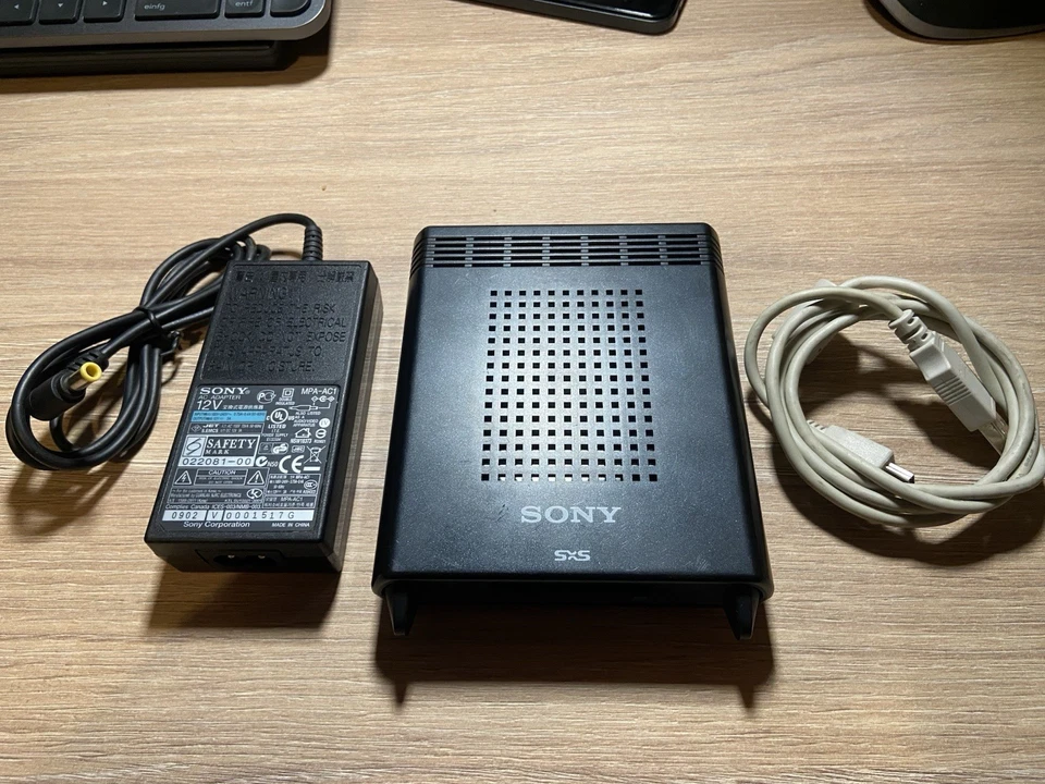 Sony SxS SBAC-US10 Memory Card USB Reader/ Writer - Bild 3 von 3