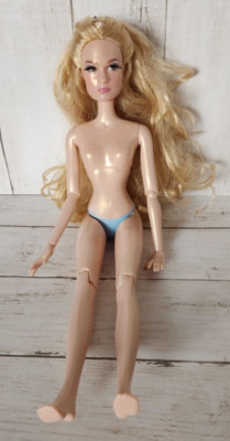 Disney Store Live Action Cinderella LE 4000 Lily James 17in Doll Nude READ