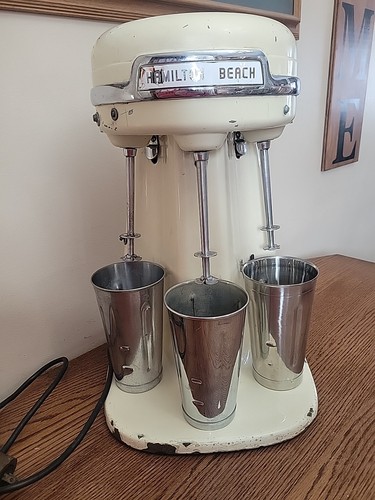 Vintage Hamilton Beach Beige Triple 3 Head Milkshake Malt Maker Machine Model 40