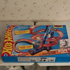 Hot Wheels Sky Crash Tower Motorized Stunt Track Play Set Multicolor Hot Wheels Sky Crash Tower Motorized Stunt Track Play Set Multicolor