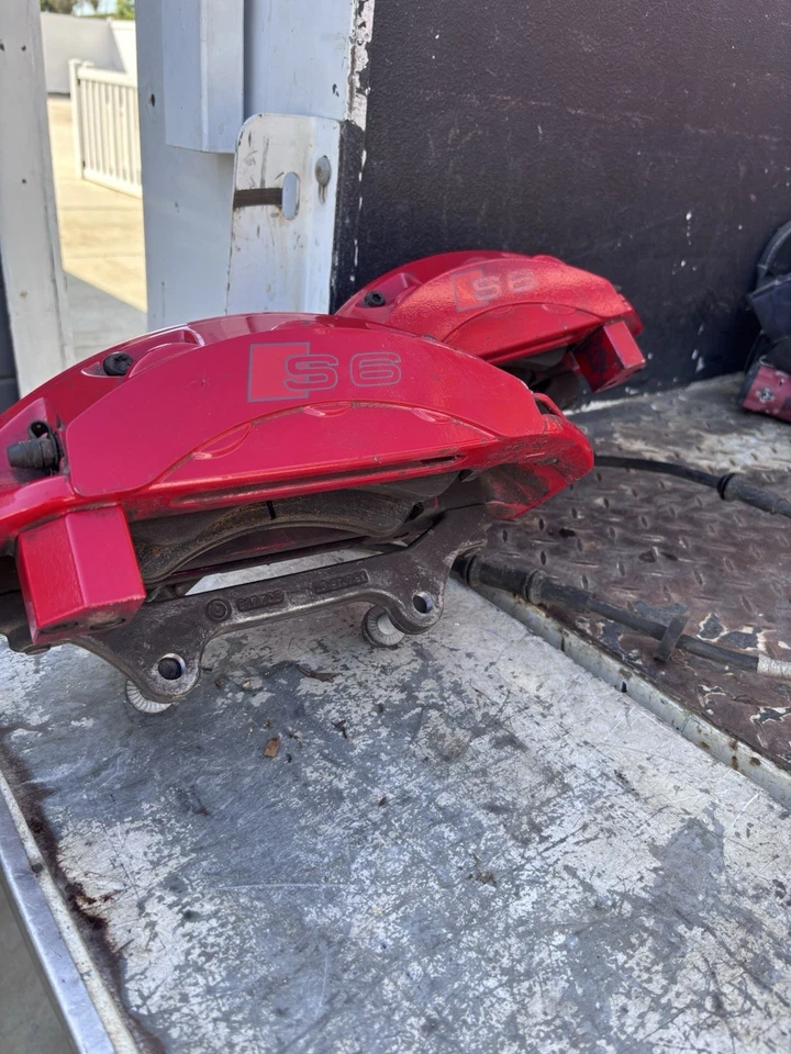 Pinças de freio dianteiras esquerda direita Audi S6 6 pistões - Imagem 2 de 4