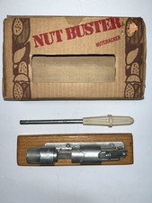  Vintage Nut Buster Nutcracker Oak Base Adjustable Munsey Products NC69 USA 