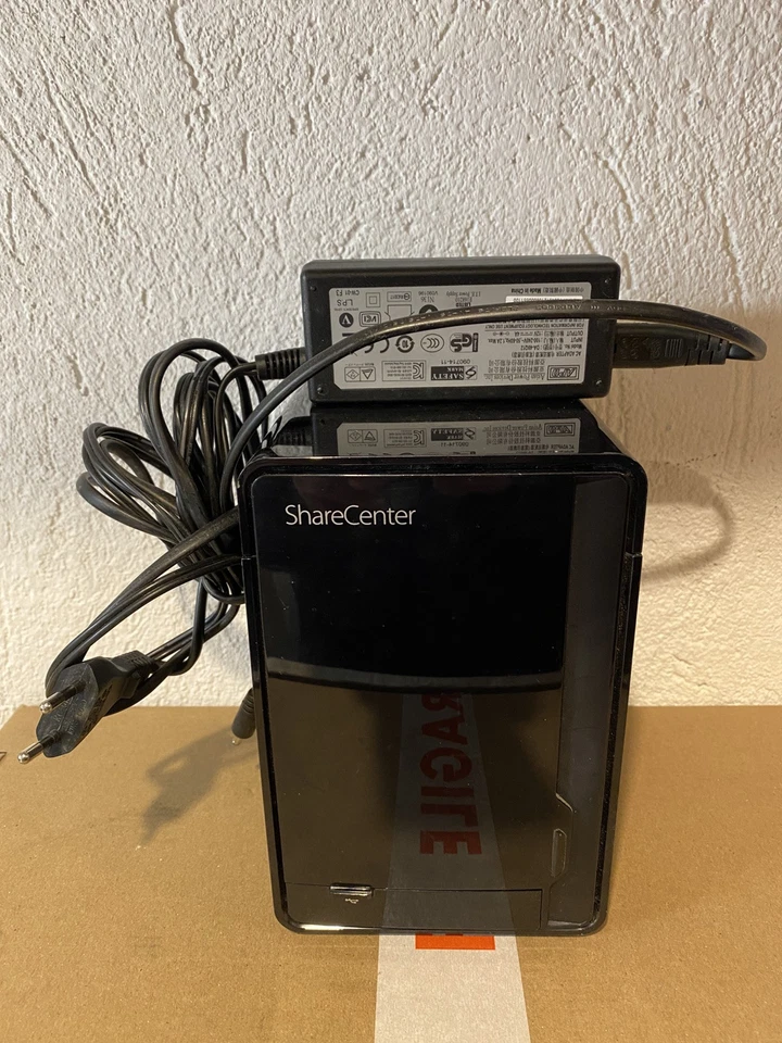 D-Link NAS DNS-320 2 X 1To non funziona Due Hard Disk Funzionante 4 Otb - Imagen 2 de 4