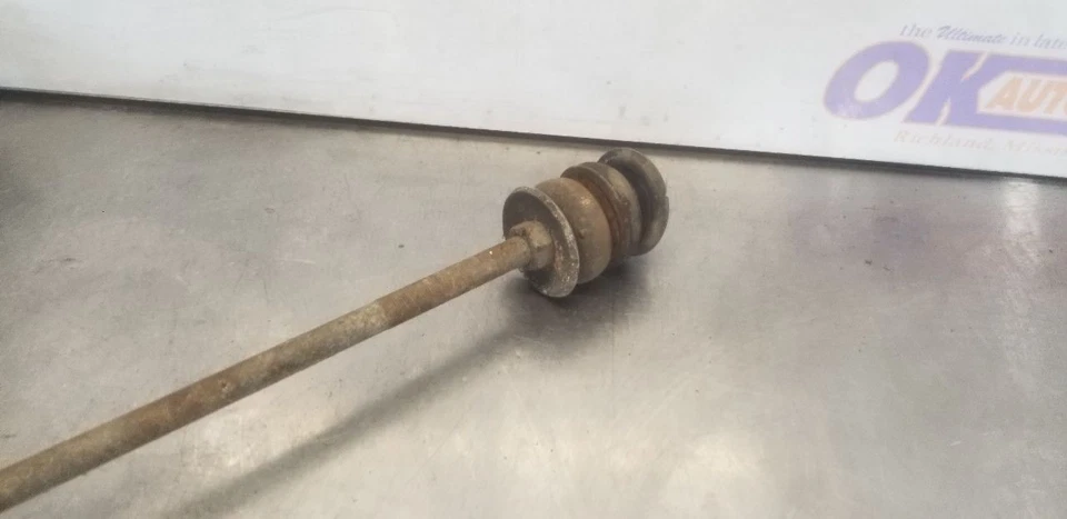 Volkswagen Vanagon 1987 4x2 brazo de control inferior pasajero delantero derecho Foto 4 de 4