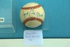 DAVID CONE NEW YORK YANKEES VINTAGE AUTOGRAPHED BASEBALL WITH SHOWCASE