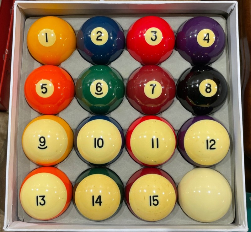 CLEANED & POLISHED ARAMITH “CROWN STANDARD” POOL BALLS (IN GENERIC BOX) (10)